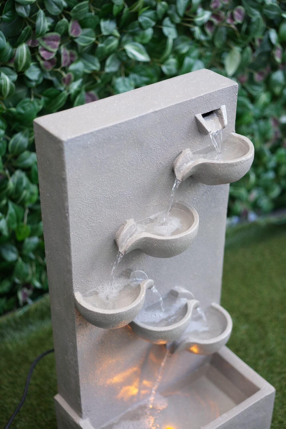 Fontaine Décorative à Cascades avec Éclairage LED – Ambiance Zen & Moderne