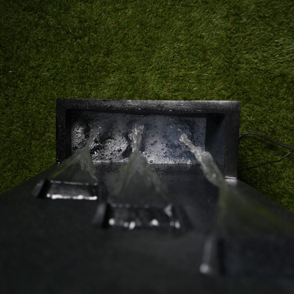 Fontaine Murale Noire à 3 Jets | Design Moderne & Écologique